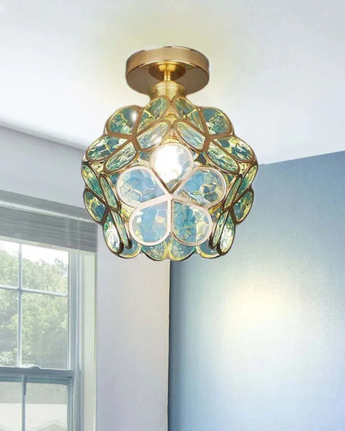 Moderne Deckenleuchte mit Blumendesign aus Acryl und goldfarbenem Eisen – luxuriöse LED-Designerleuchte 20 cm | Restfield