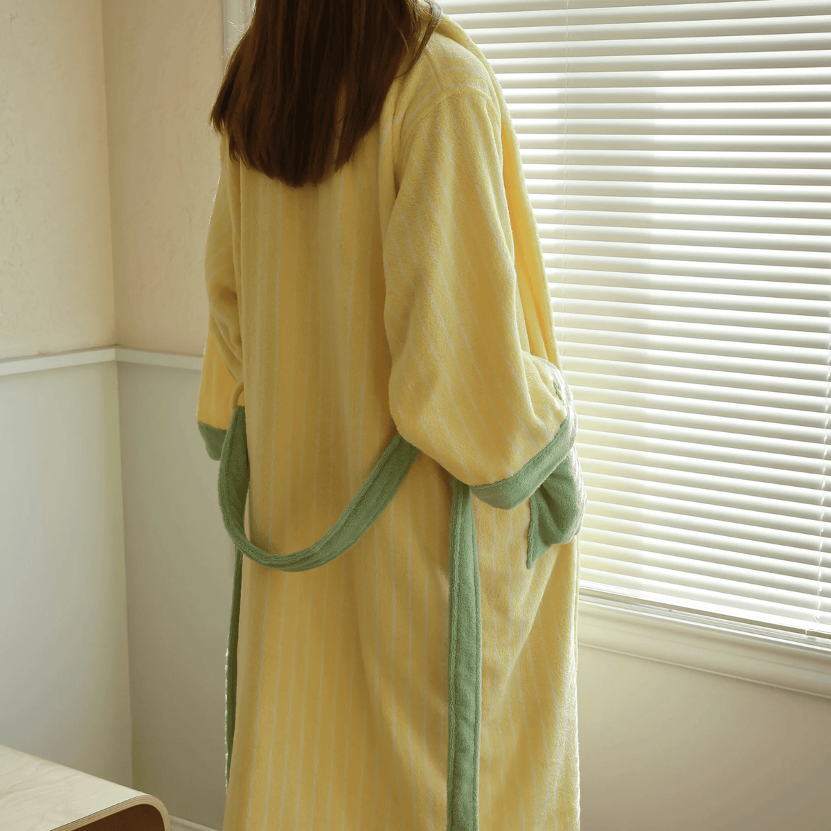 Bademantel aus Bio-Baumwolle mit gestreiftem Jacquard-Muster Weicher Morgenmantel Loungewear Wellness Spa für zu Hause Komfort | Sansoti