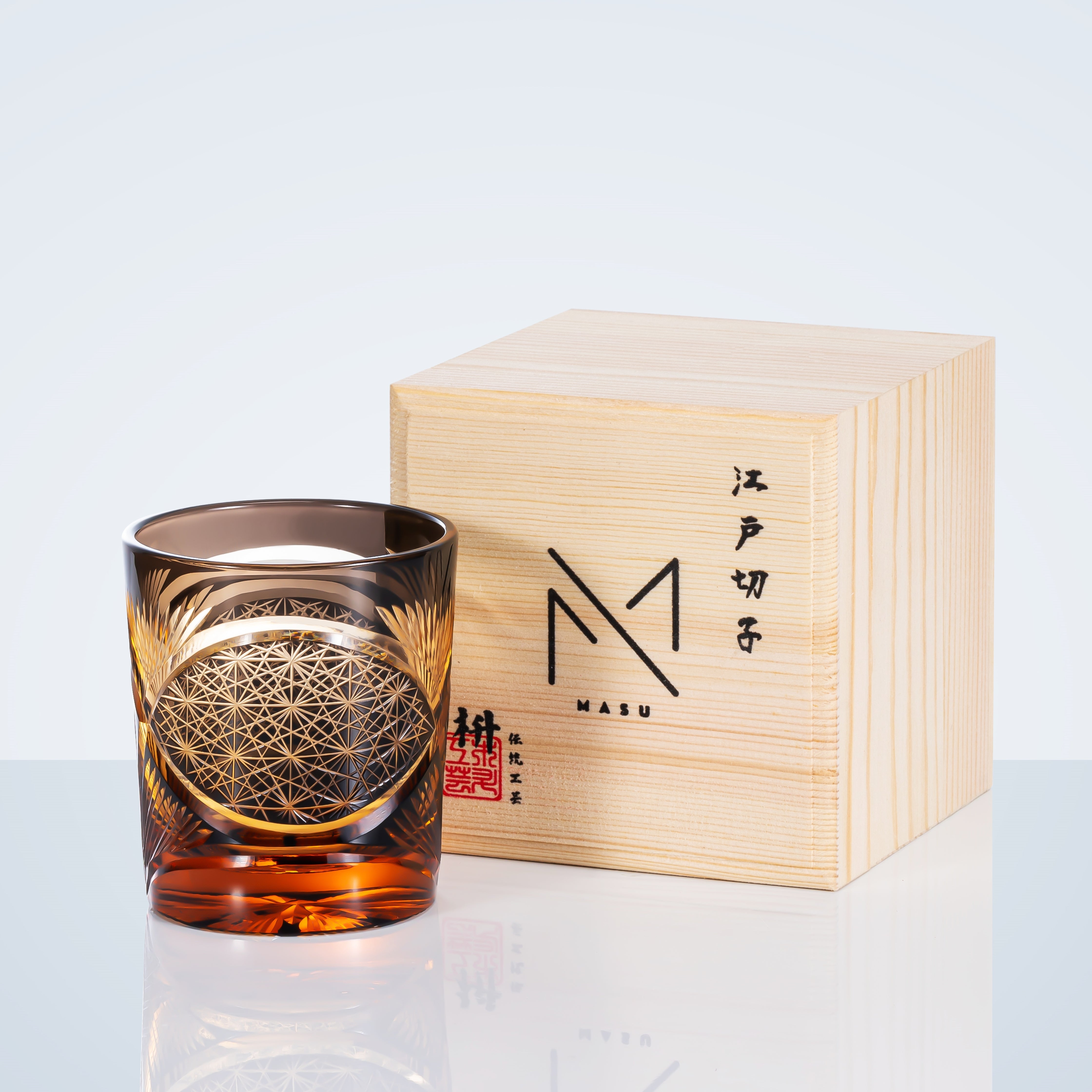 Verre à whisky Edo Kiriko Plume de grue Ambre Fait main Cristal japonais Boîte en bois | Restfield