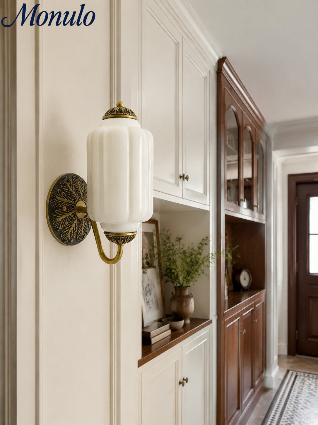 Melkglazen Wandlamp Eloise voor Hal en Slaapkamer | Vintage Wandverlichting met Melkwit Glas | Sansoti
