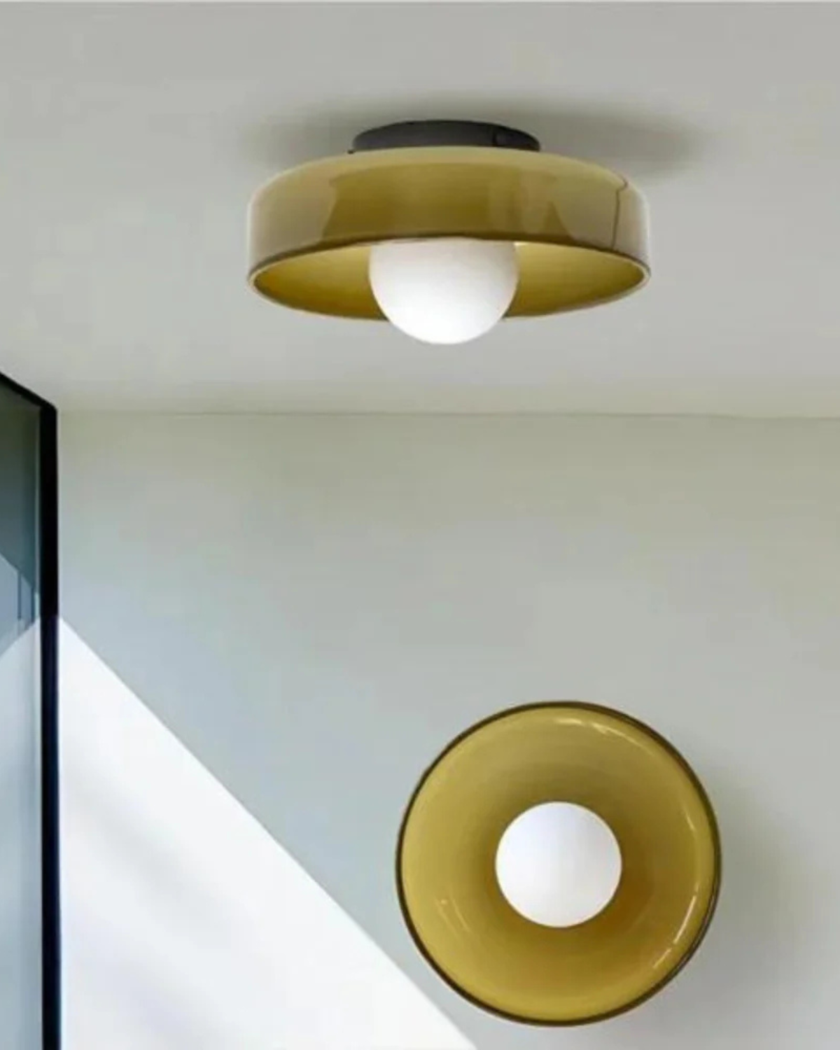 Moderne runde Deckenleuchte aus Glas und Eisen – minimalistische Designlampe für Wohn- und Schlafzimmer mit warmer Lichtfarbe | Restfield