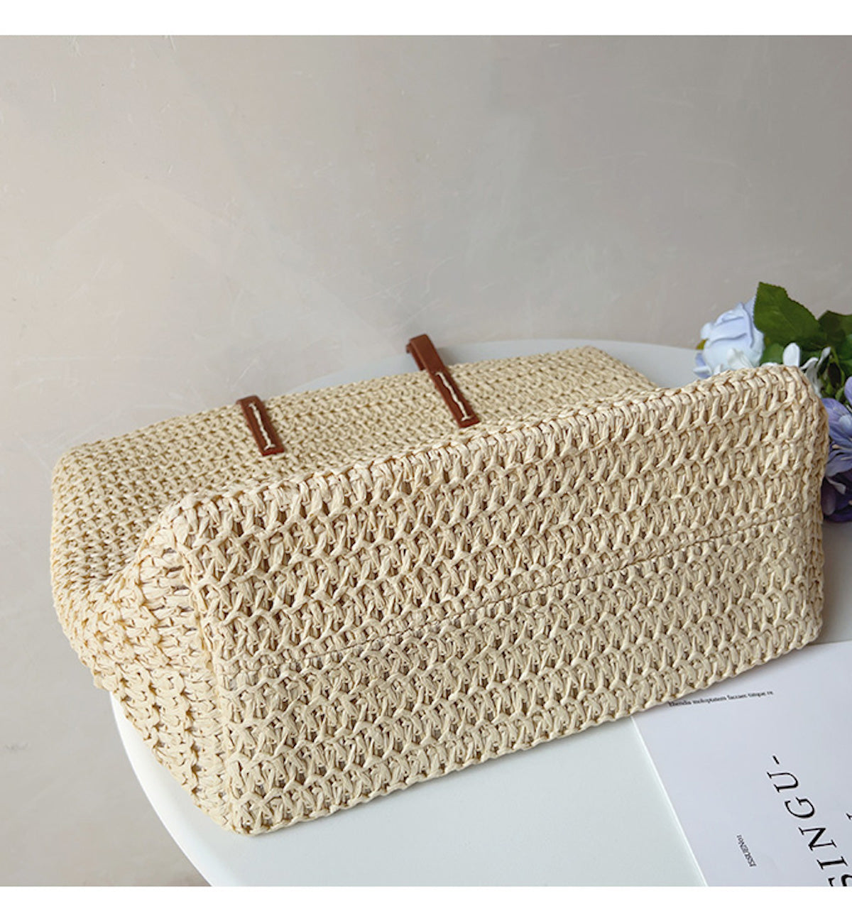 Gevlochten Rieten Mandje met Lederen Hengsels – Natuurlijke Handtas voor Markt en Stad – Scandinavisch Design | Sansoti