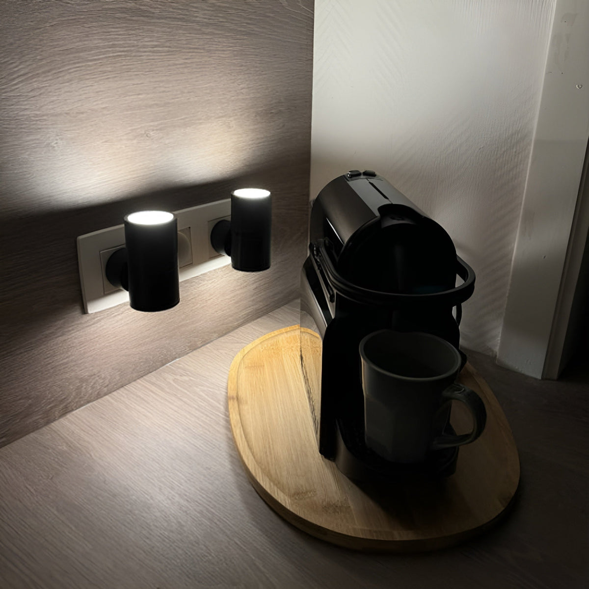 Dimmable Plug-In Night Light LED 10x10x8cm Black White Bedroom Hallway Bathroom Children's Room Wall Light | Sansoti