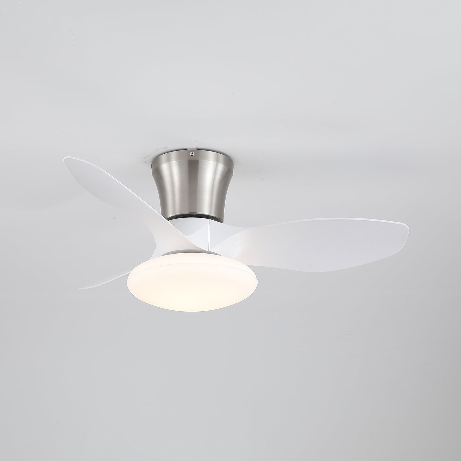 Ventilateur de plafond design moderne avec éclairage LED | Pales en bois | Sansoti