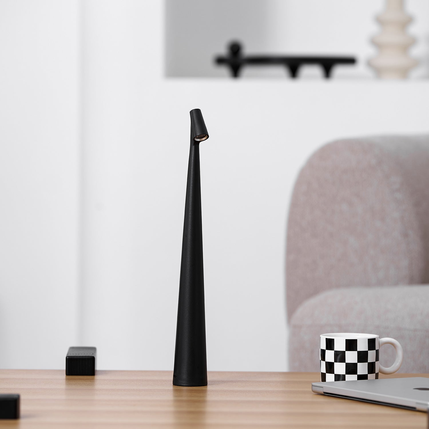 Oplaadbare Tafellamp Aluminium Dimbaar LED Touch Bedlamp Draadloos Design Kegelvormige Lampenkap Modern 45cm Acculamp | Sansoti