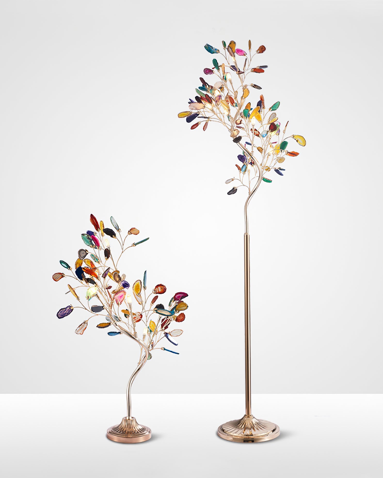 Agaat Vloerlamp – 8-Lampen Boomvorm Natuursteen Sculptuur 175 cm Koperen Finish Stained-Glass Effect Amber Blauw Groen Roze Paars Multicolor Statement Piece | Sansoti