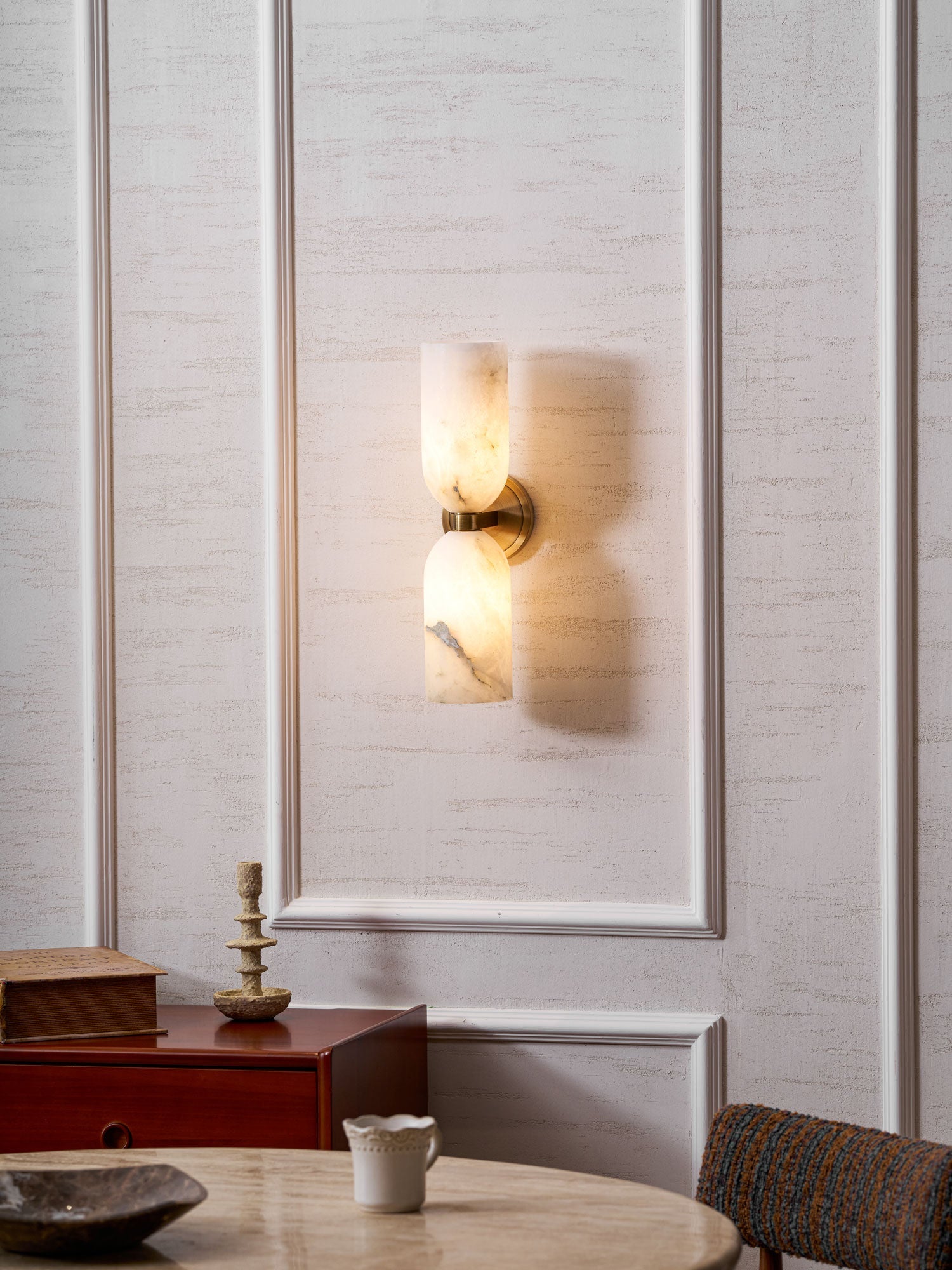 Alabasten Wandlamp met Messing — Dubbele Lichtschijven en Centrale Metalen Ster | Sansoti