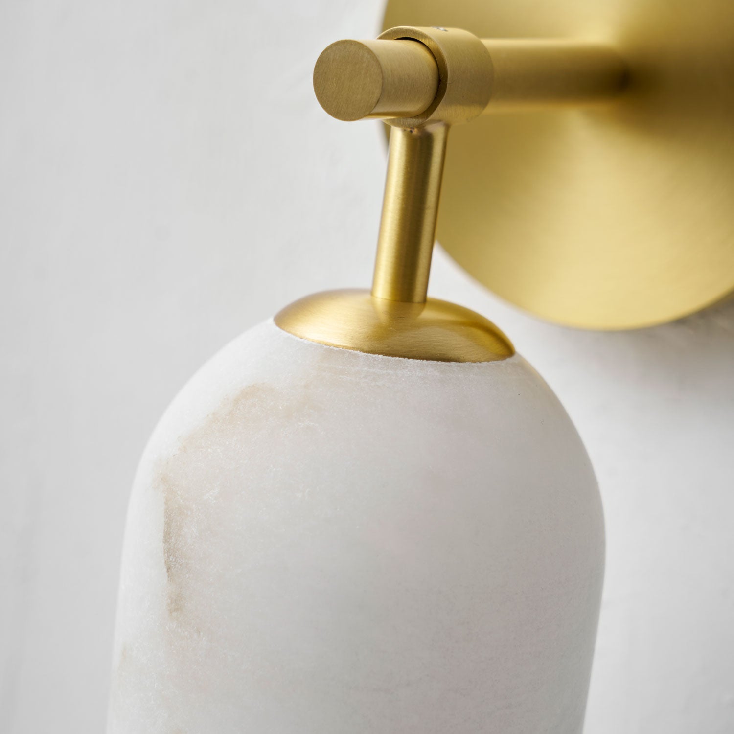 Albast Wandlamp Cilindervorm Minimalistisch Gouden Armatuur Warme Gloed Verlichting | Sansoti