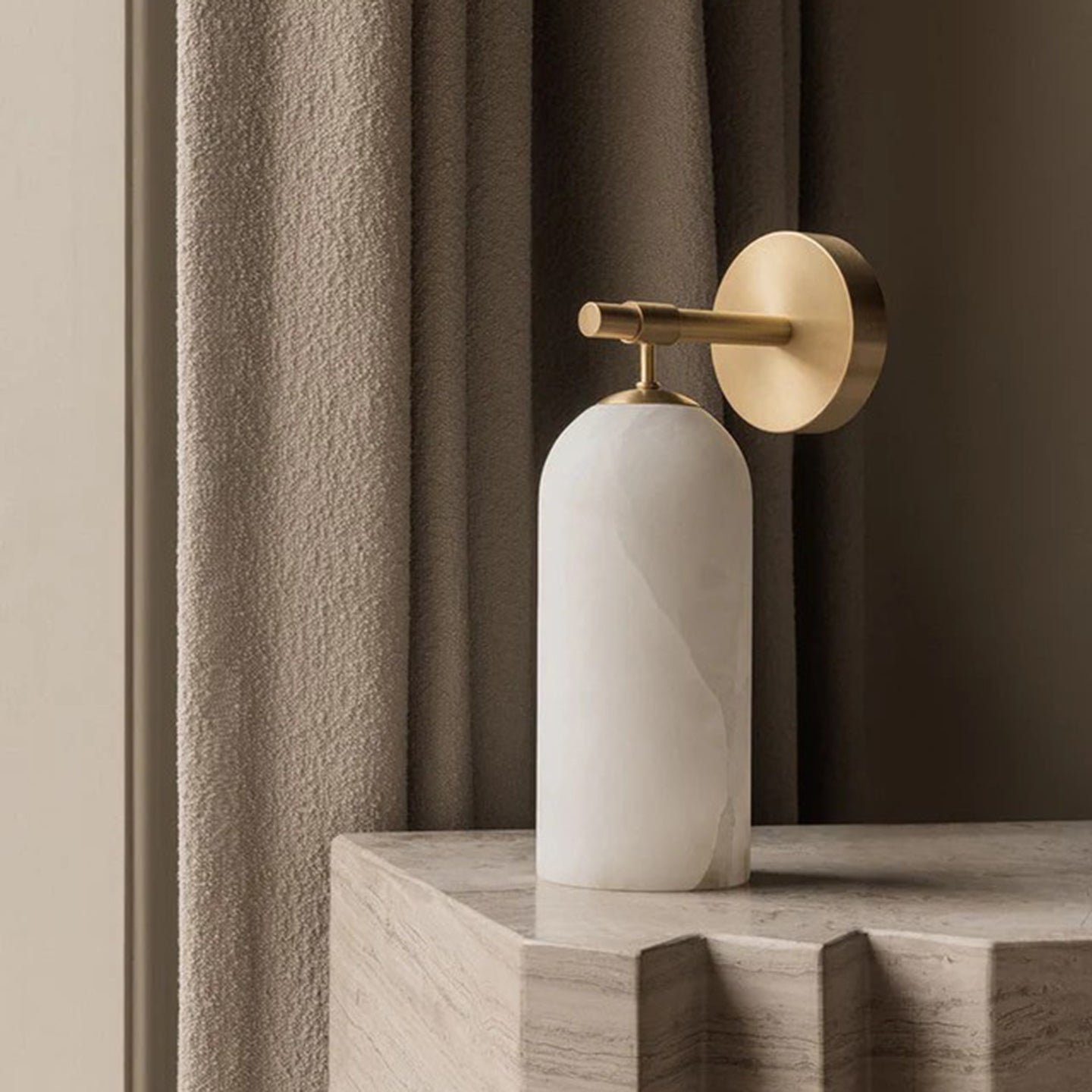 Albast Wandlamp Cilindervorm Minimalistisch Gouden Armatuur Warme Gloed Verlichting | Sansoti
