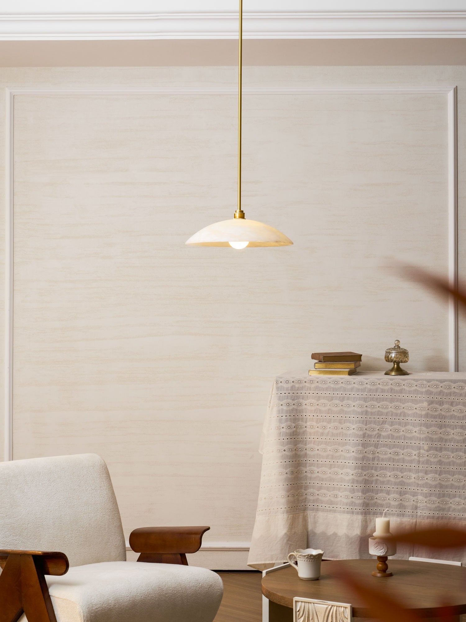 Koepelvormige Hanglamp Albast met Koperen Fitting – Ø30cm & Ø40cm – Natuursteen – Warme Uitstraling Eetkamer Keuken Woonkamer | Sansoti