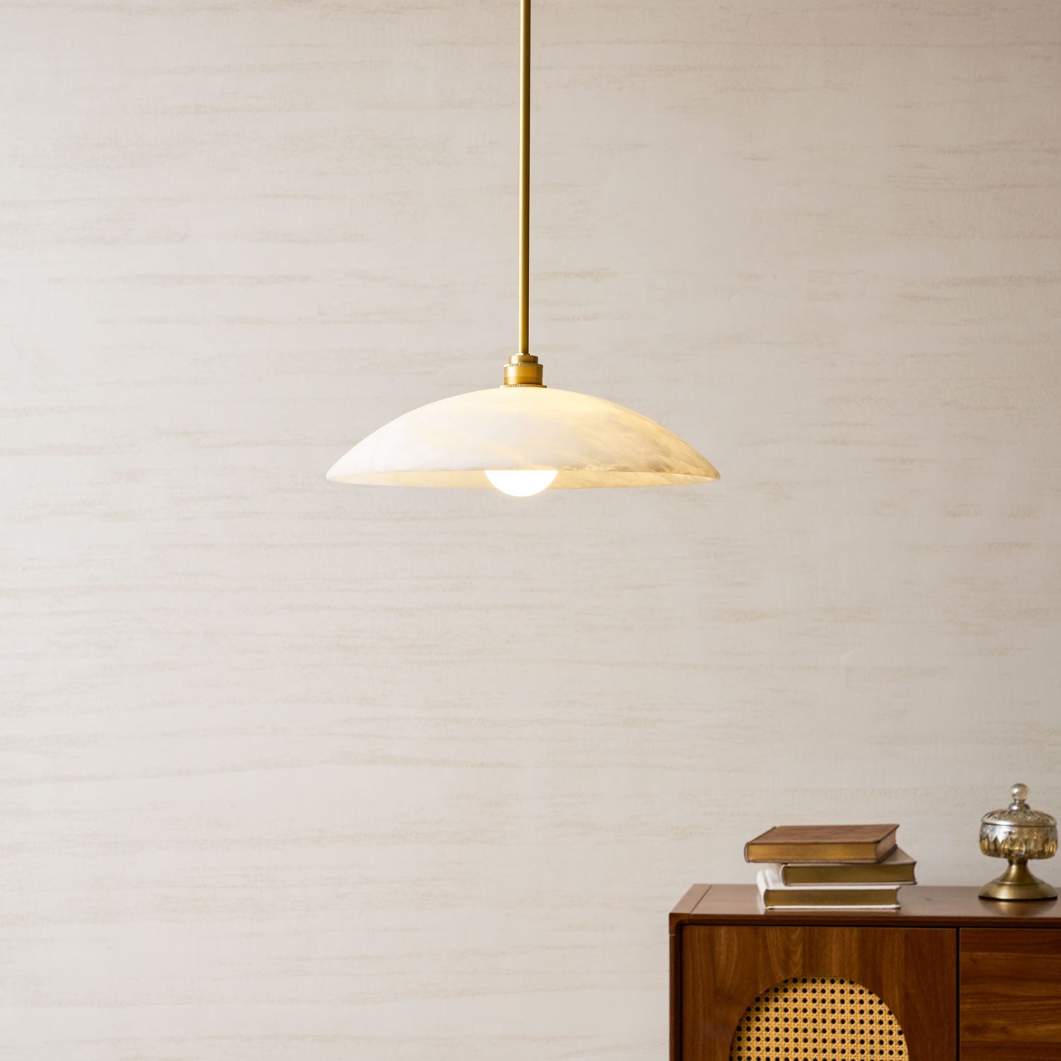 Koepelvormige Hanglamp Albast met Koperen Fitting – Ø30cm & Ø40cm – Natuursteen – Warme Uitstraling Eetkamer Keuken Woonkamer | Sansoti
