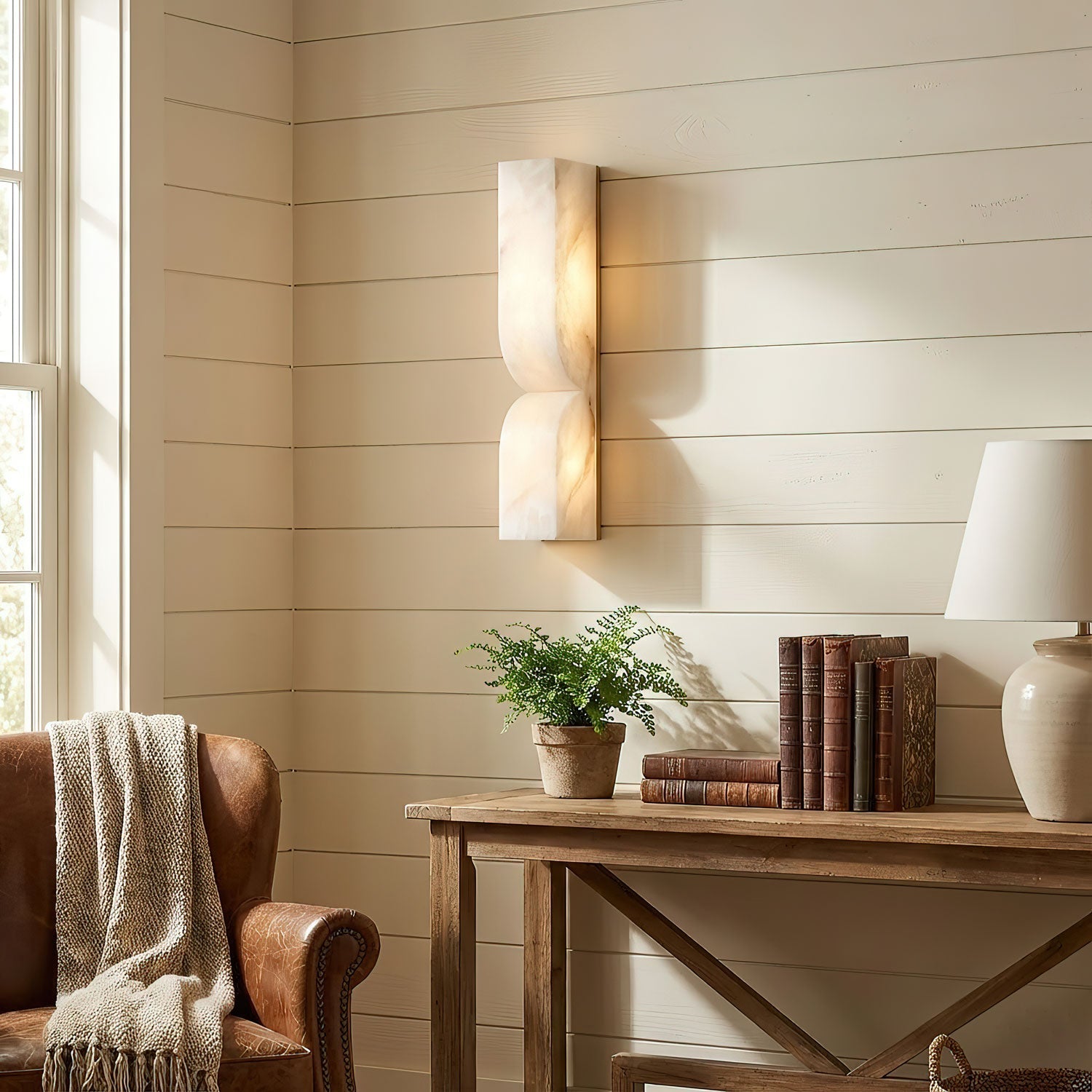 Natuursteen Wandlamp – Massief Alabaster met Organische Vormgeving & Warm Licht | Sansoti