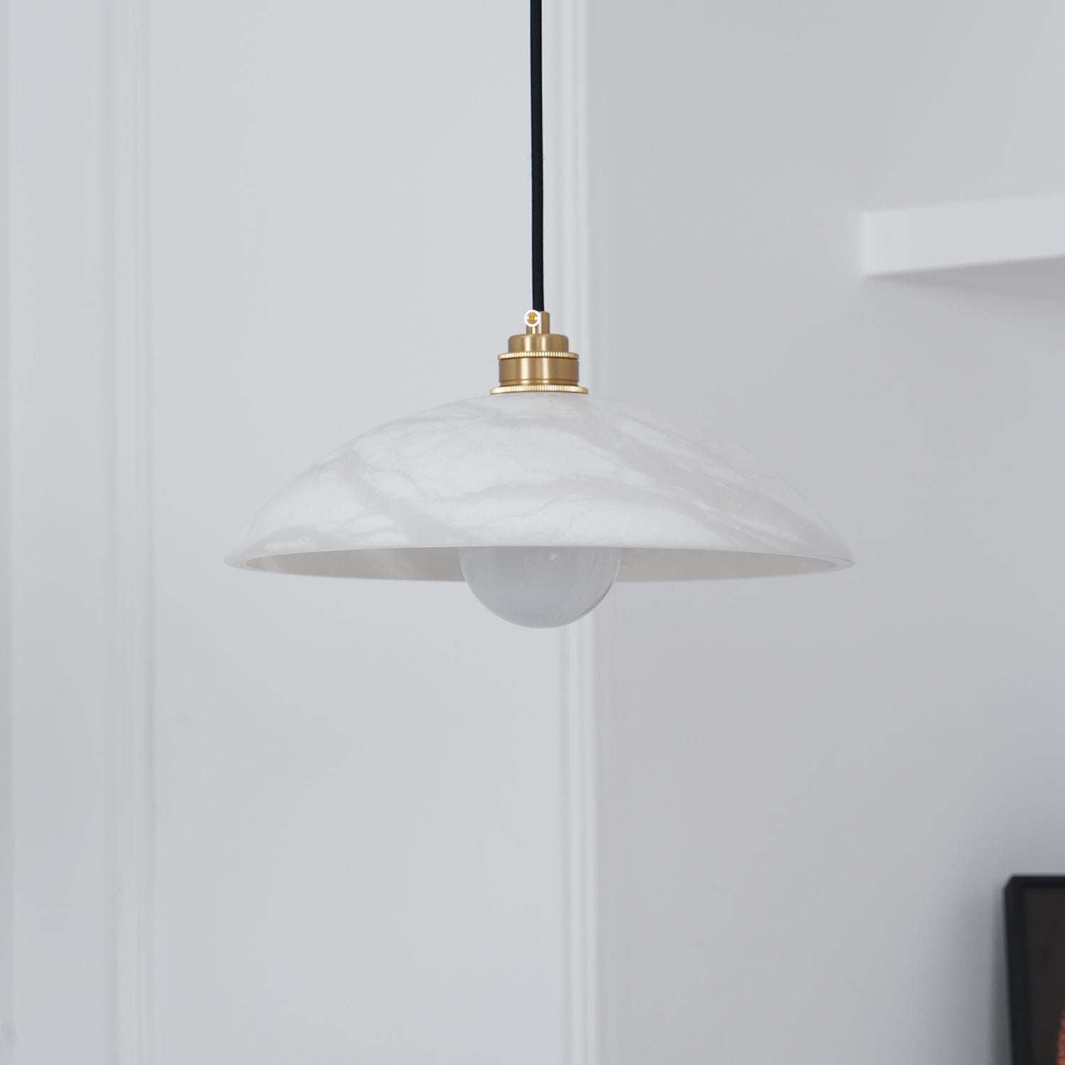 Koepelvormige Hanglamp Albast met Koperen Fitting – Ø30cm & Ø40cm – Natuursteen – Warme Uitstraling Eetkamer Keuken Woonkamer | Sansoti