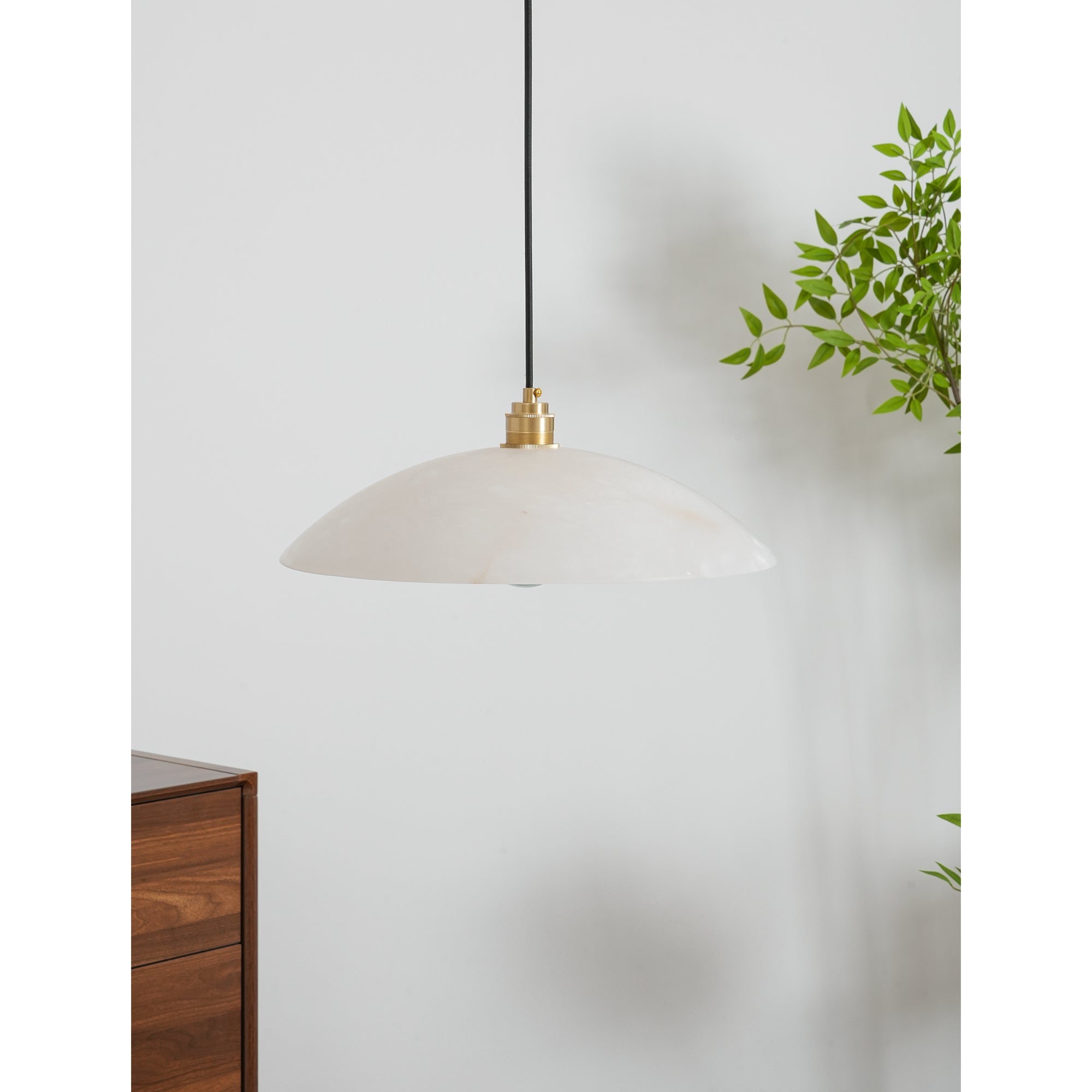 Koepelvormige Hanglamp Albast met Koperen Fitting – Ø30cm & Ø40cm – Natuursteen – Warme Uitstraling Eetkamer Keuken Woonkamer | Sansoti