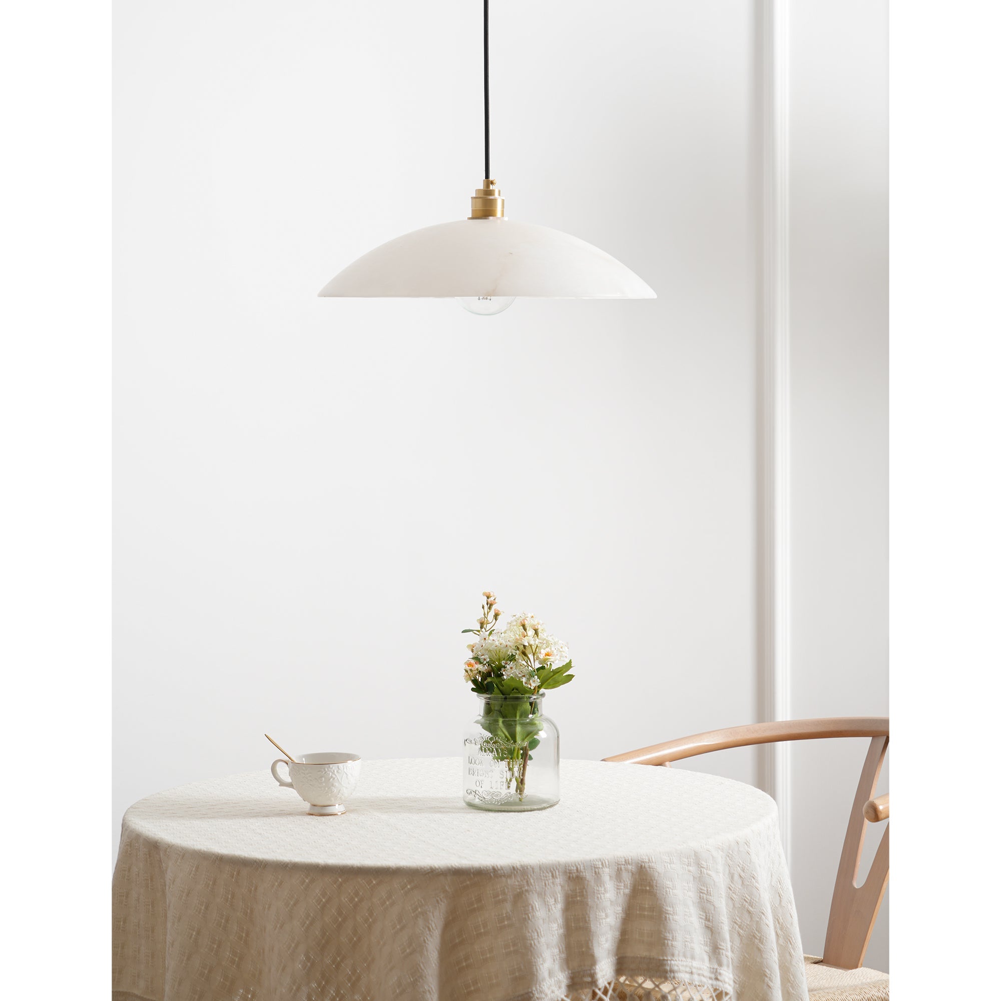 Koepelvormige Hanglamp Albast met Koperen Fitting – Ø30cm & Ø40cm – Natuursteen – Warme Uitstraling Eetkamer Keuken Woonkamer | Sansoti