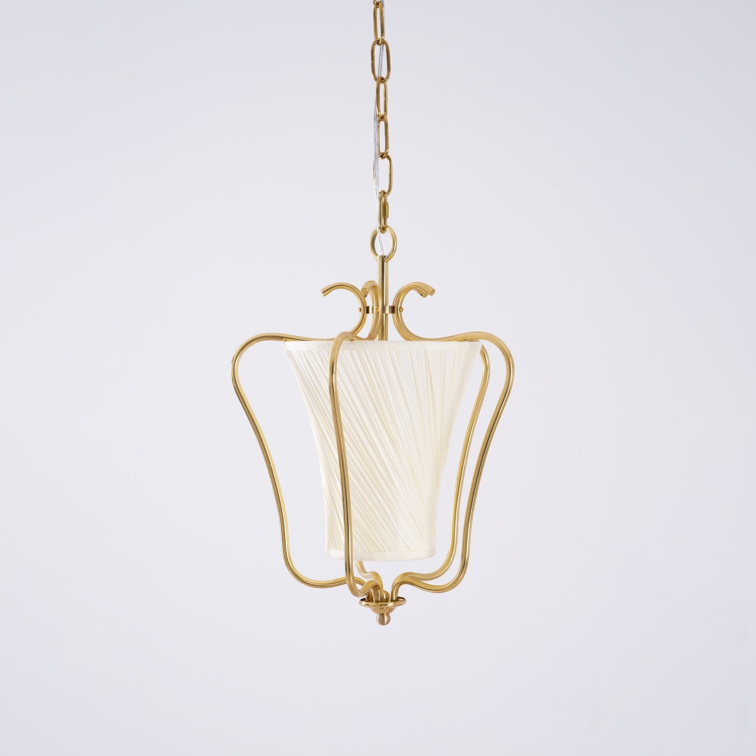 Vintage Hanglamp met Messing Afwerking en Plooistof Kap – Warm Lantaarnontwerp voor Keuken en Hal | Sansoti