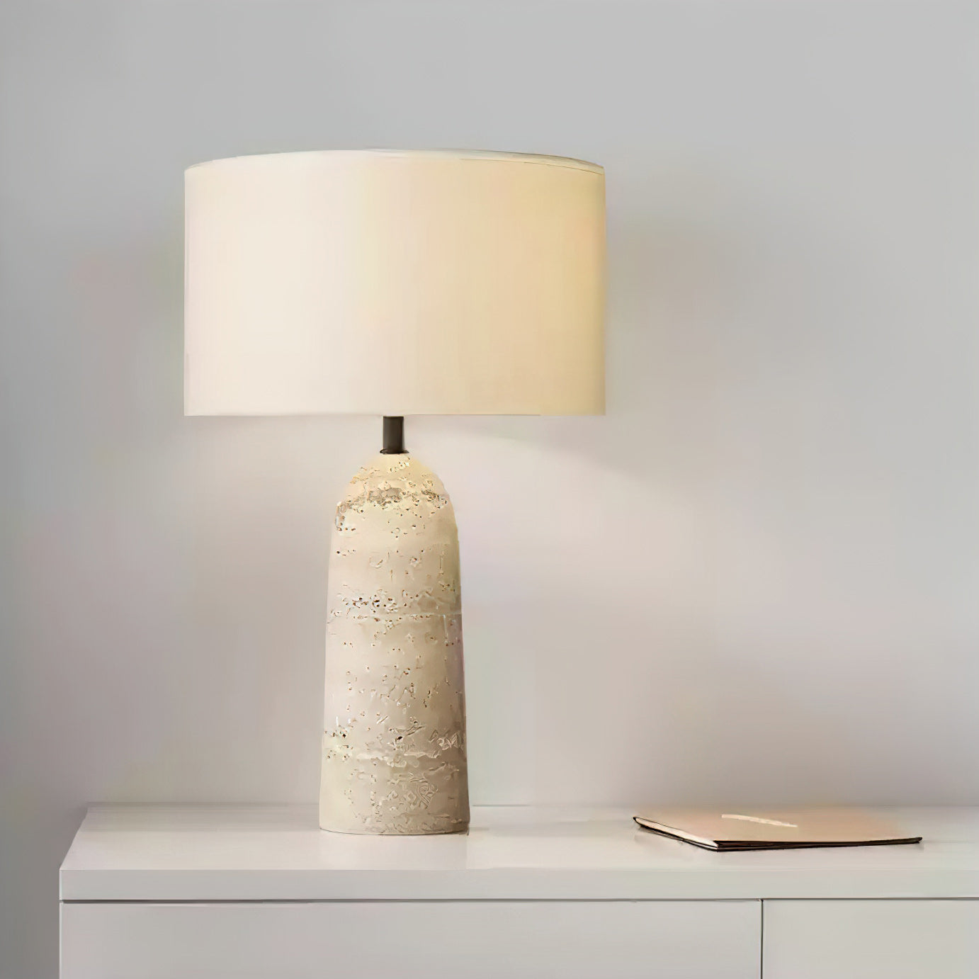 Natuursteen Tafellamp met Linnen Kap Beige Travertin Organisch Wabi-Sabi Design 30x46cm | Sansoti