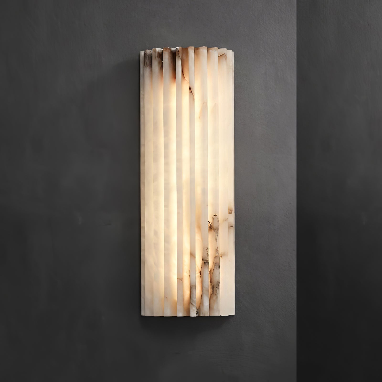 Alabaster Wandlamp Natuursteen – Geribbeld Design – Warm Licht – Scandinavische Stijl | Sansoti
