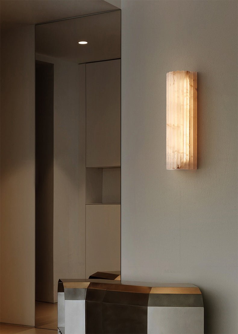 Alabaster Wandlamp Natuursteen – Geribbeld Design – Warm Licht – Scandinavische Stijl | Sansoti