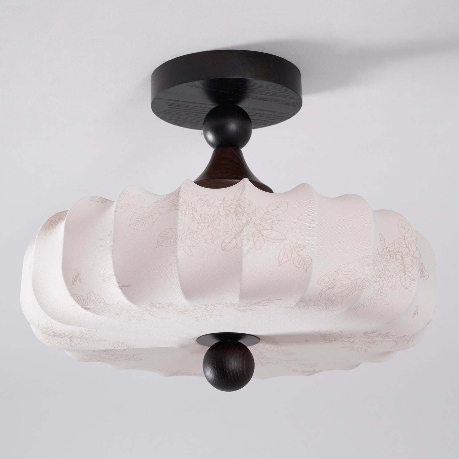 Anela Plafondlamp Walnoot met Beige Gevlochten Kap – Retro Scandinavische Hanglamp met Geïntegreerde LED – Dimbare Plafondverlichting | Sansoti
