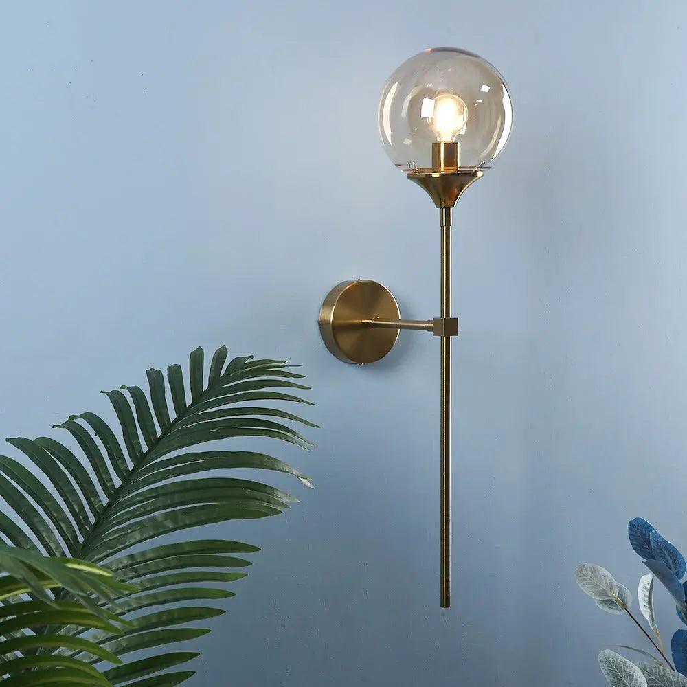 Moderne Wandlamp met Glazen Kap – Chroom of Gouden Afwerking – Scandinavische Stijl | Sansoti