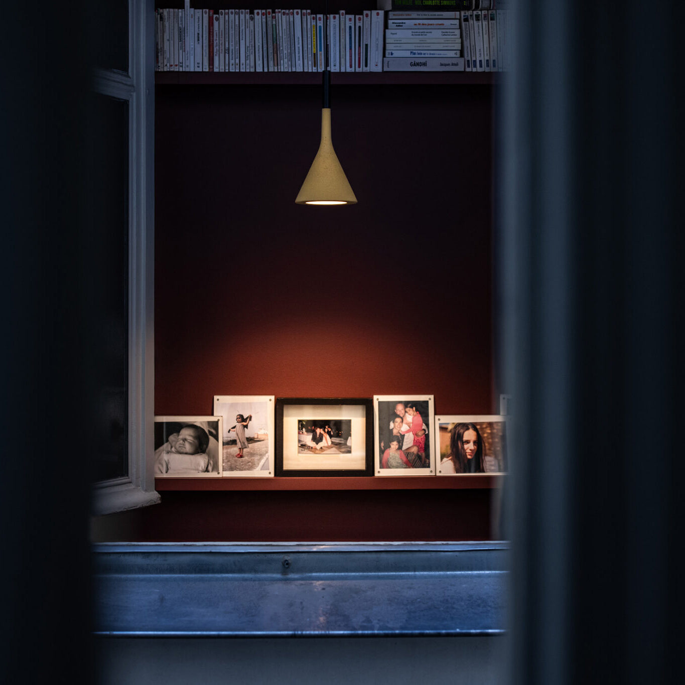 Betonnen Hanglamp Conisch Design Grijs Zwart Wit Rood Minimalistisch Eetkamer Woonkamer Slaapkamer Sfeervol E26 E27 Fitting | Sansoti