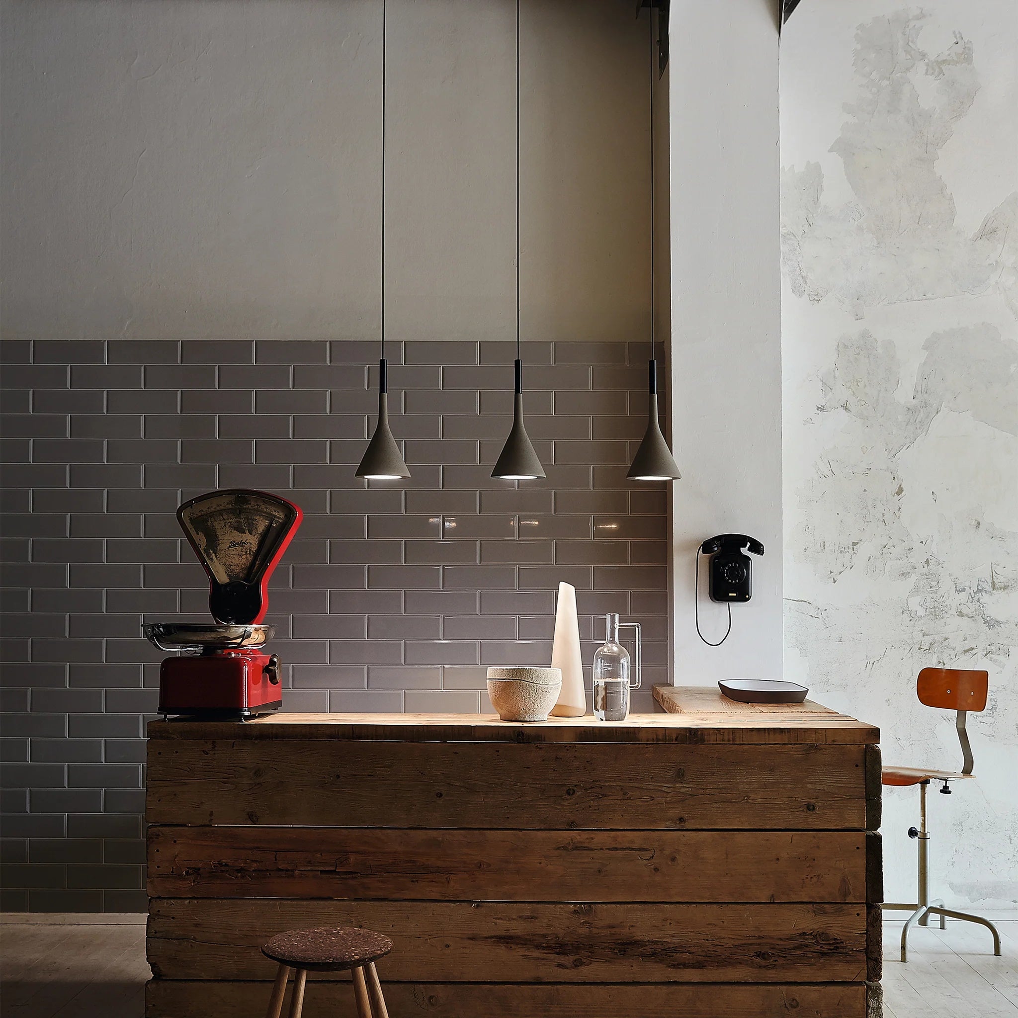 Betonnen Hanglamp Conisch Design Grijs Zwart Wit Rood Minimalistisch Eetkamer Woonkamer Slaapkamer Sfeervol E26 E27 Fitting | Sansoti