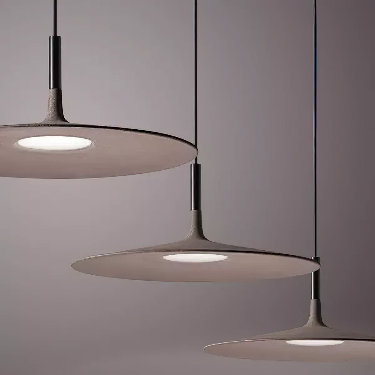 Hanglamp met Conische Kap – Resin Sculptural Pendant in Zes Kleuren, Geïntegreerde LED 3000K of Dimbaar, Moderne Lamp voor Eetkamer Keukeneiland | Sansoti