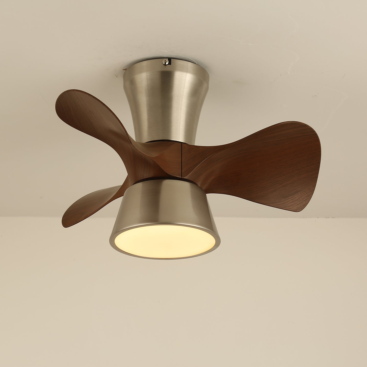 Moderne Plafondventilator met Verlichting en Houten Bladen – 3 Snelheden & Afstandsbediening 55cm | Sansoti