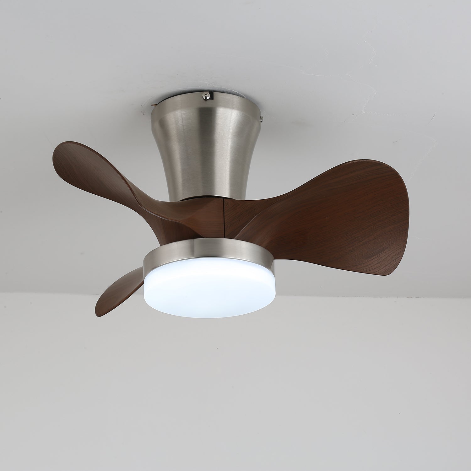 Moderne Plafondventilator met Verlichting en Houten Bladen – 3 Snelheden & Afstandsbediening 55cm | Sansoti