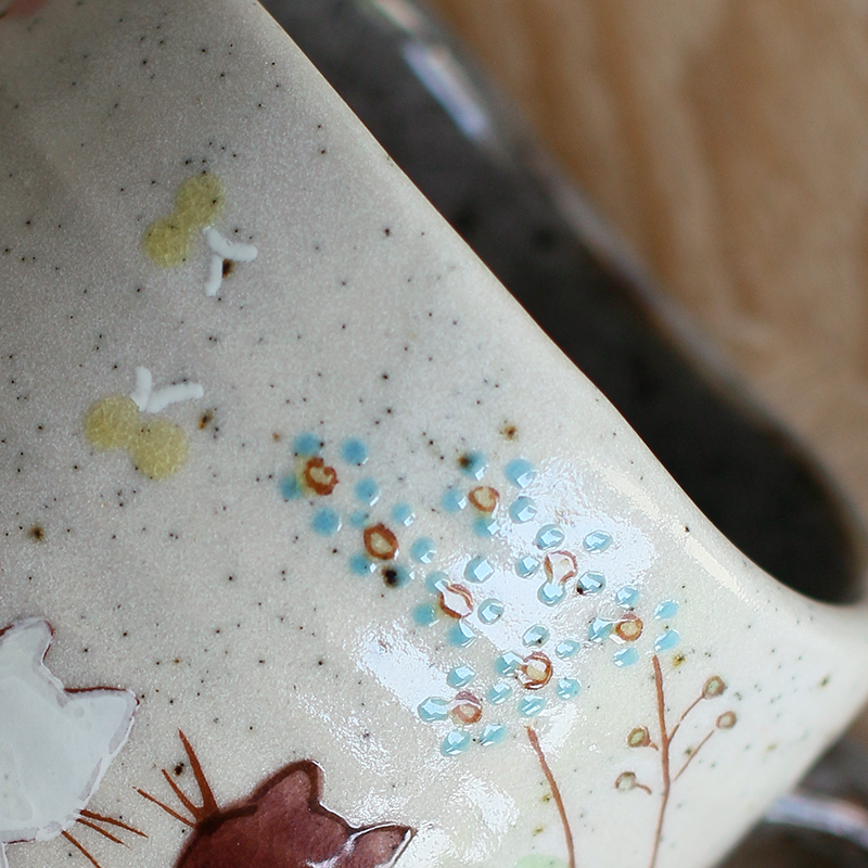 Hand-Painted Japanese Kutani Ceramic Mug with Cats | Artisan Tea Mug 8cm | Sansoti