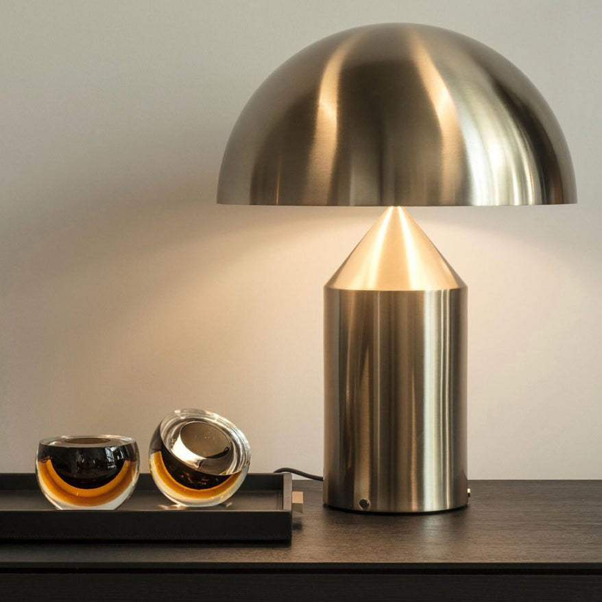 Metalen Tafellamp met Geometrische Vormen — Iconisch Italiaans Design in Twee Maten — Vijf Afwerkingen Verkrijgbaar | Sansoti
