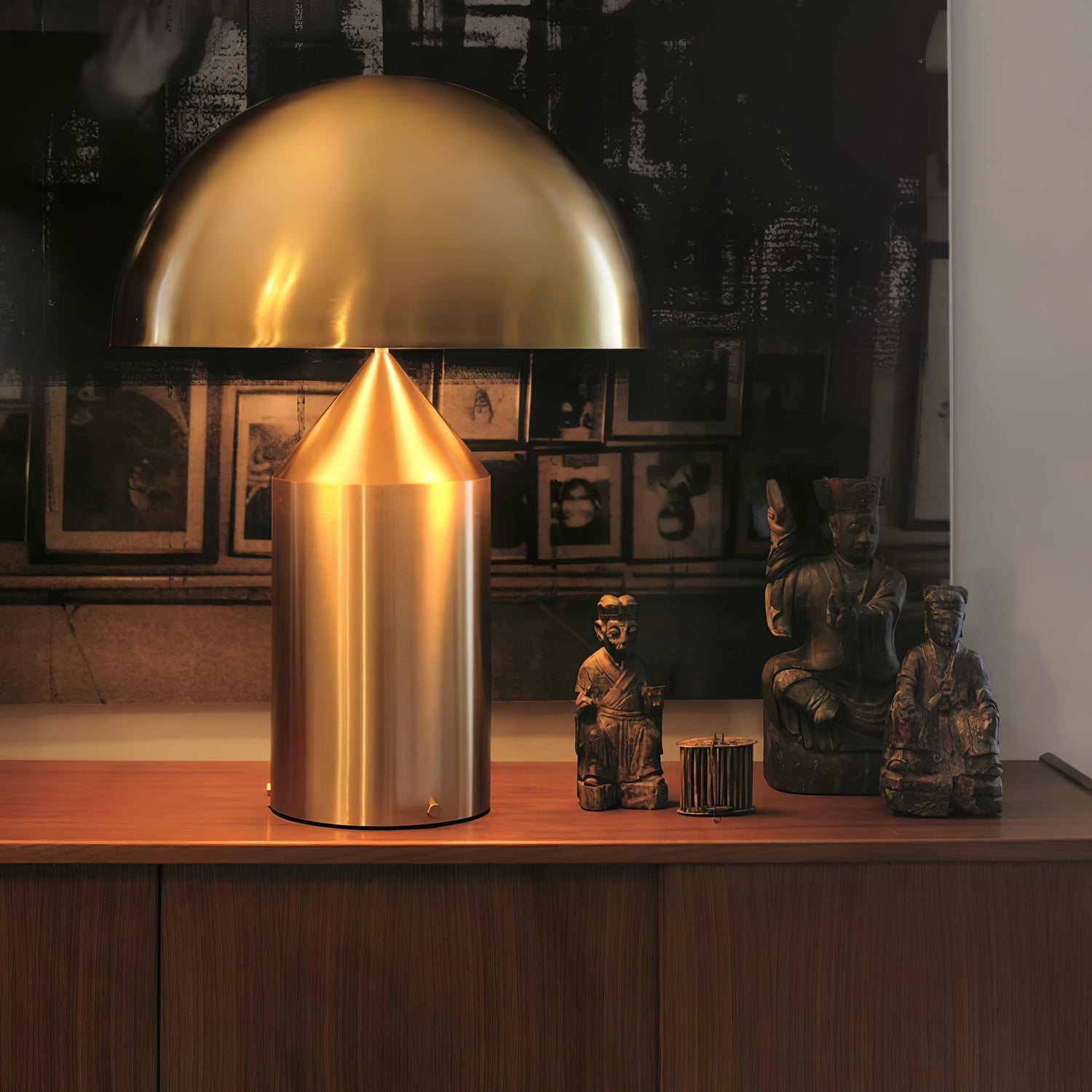 Metalen Tafellamp met Geometrische Vormen — Iconisch Italiaans Design in Twee Maten — Vijf Afwerkingen Verkrijgbaar | Sansoti