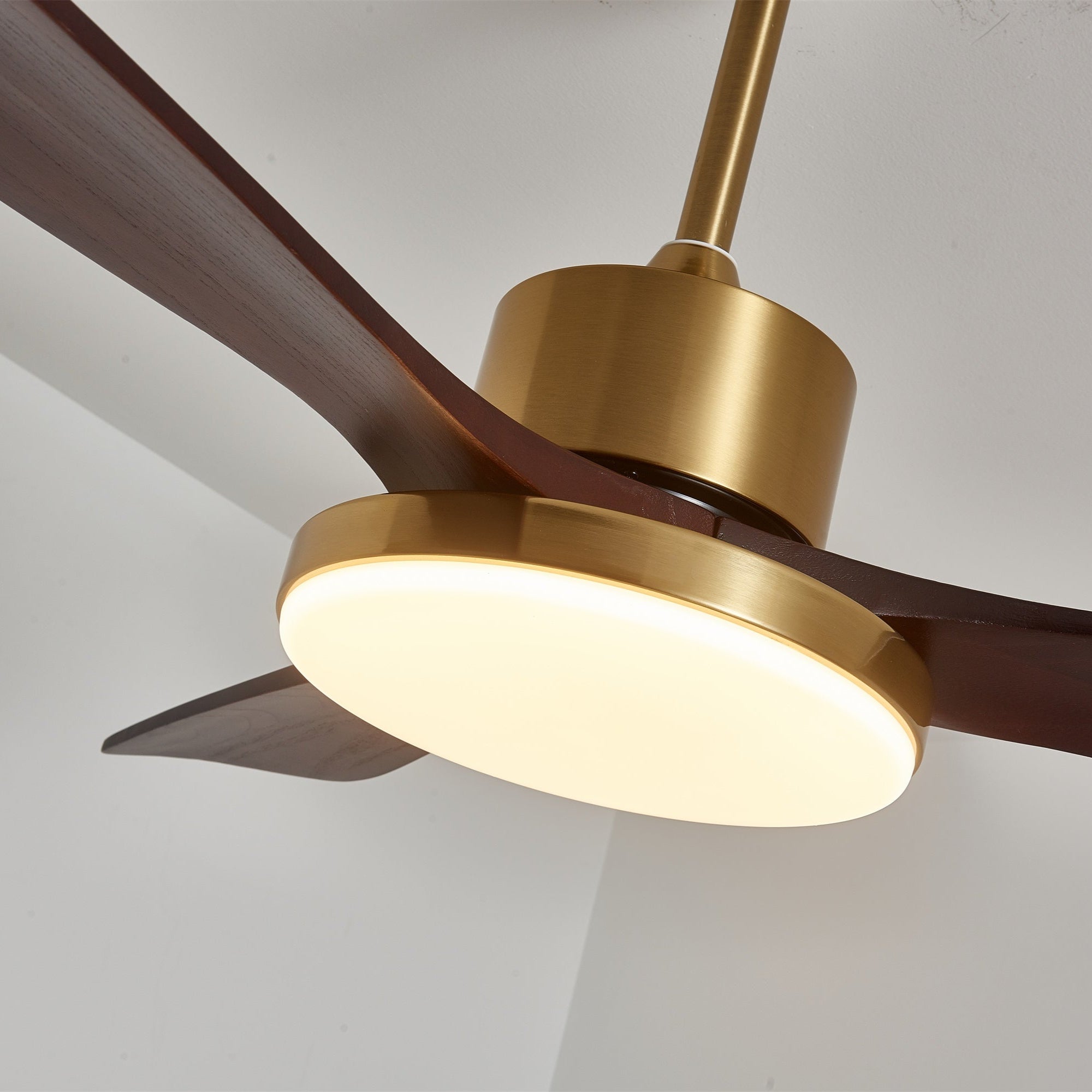 Modern Ceiling Fan with Lighting – Wooden Blades & Remote Control | Sansoti