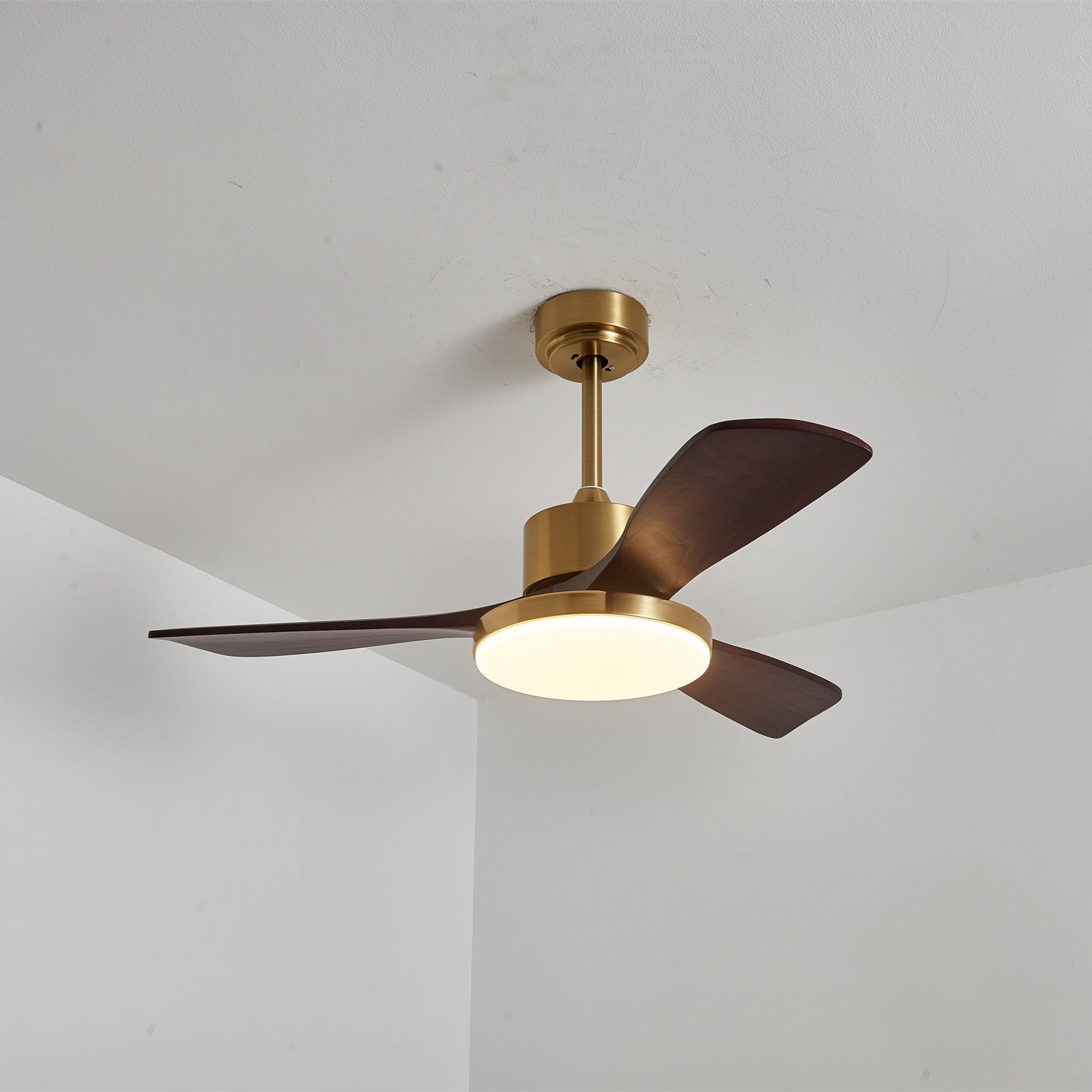 Modern Ceiling Fan with Lighting – Wooden Blades & Remote Control | Sansoti