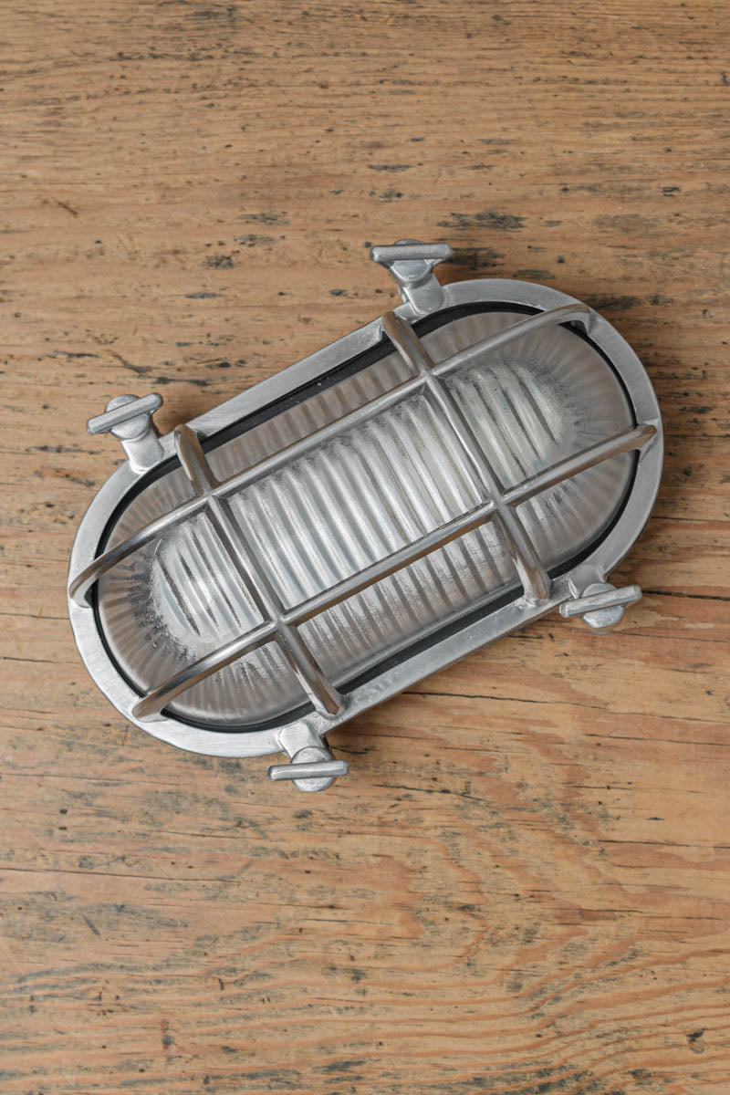 Oval Outdoor Wall Lamp with Protective Cage and Ribbed Glass – Vintage Nautical Design – IP64 Waterproof | Sansoti