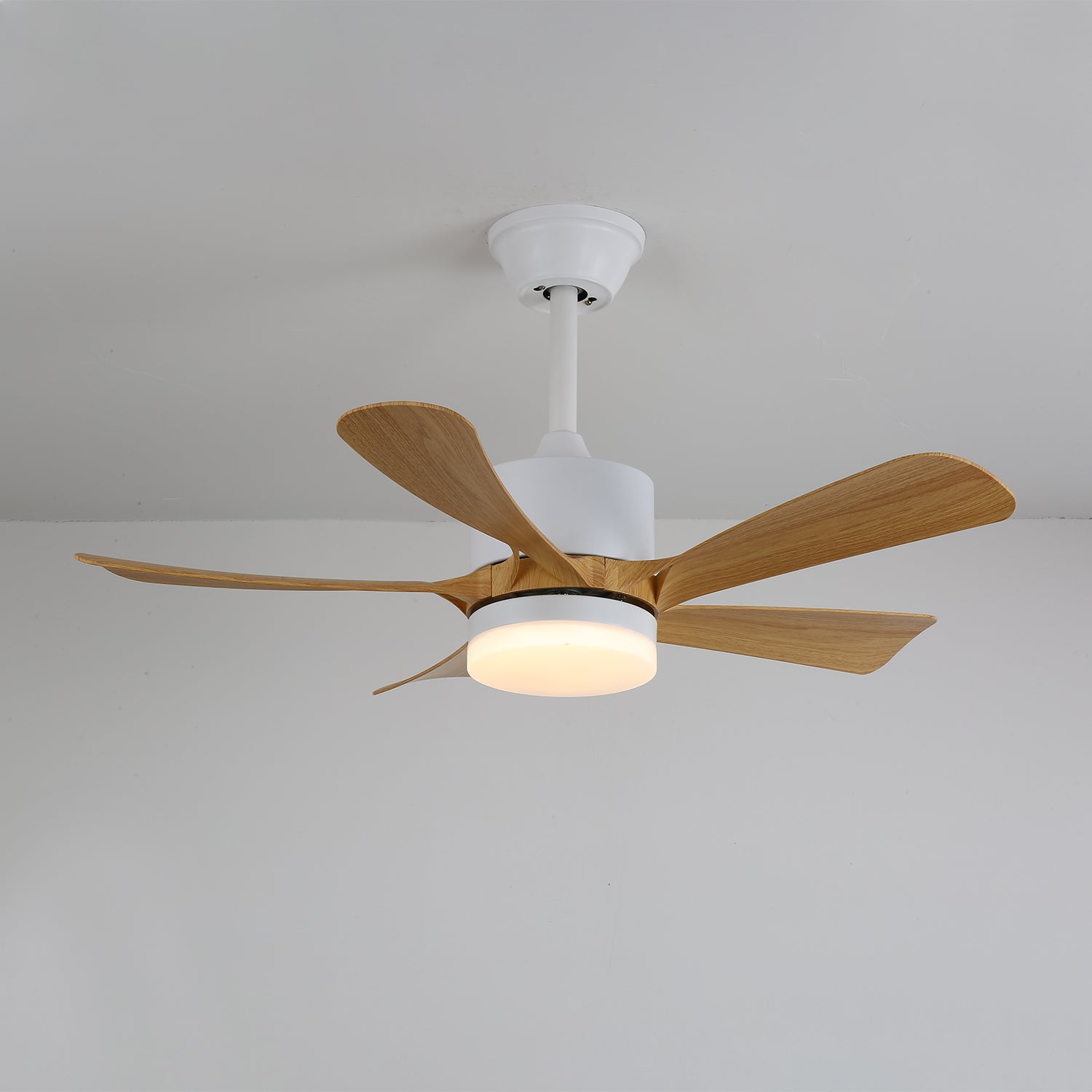 Moderne plafondventilator met geïntegreerde LED-verlichting in hout en metaal | Afstandsbediening 6-snelheden dimbaar voor woonkamer slaapkamer energiezuinig stil design 107cm 132cm | Sansoti