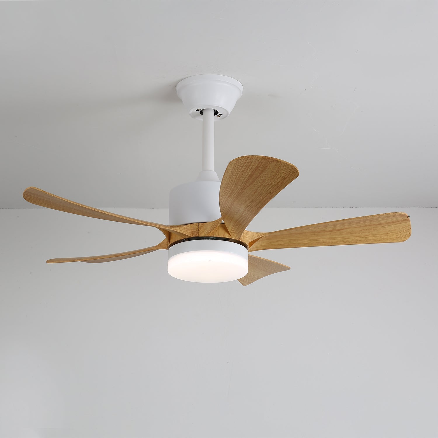 Moderne plafondventilator met geïntegreerde LED-verlichting in hout en metaal | Afstandsbediening 6-snelheden dimbaar voor woonkamer slaapkamer energiezuinig stil design 107cm 132cm | Sansoti
