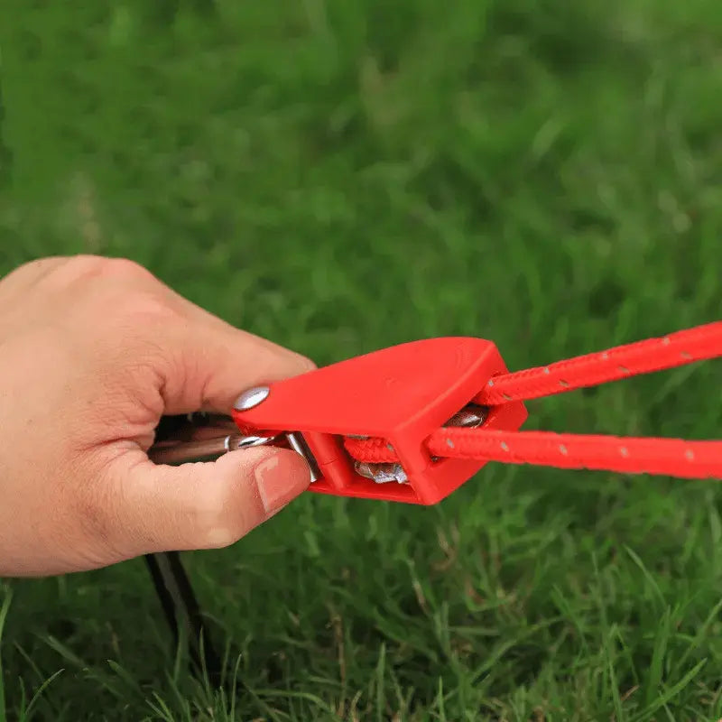 Corde de tension réfléchissante 4 mètres, résistante au vent pour l’extérieur, avec mousquetons pour tente, voile et camping en toute sécurité | Sansoti