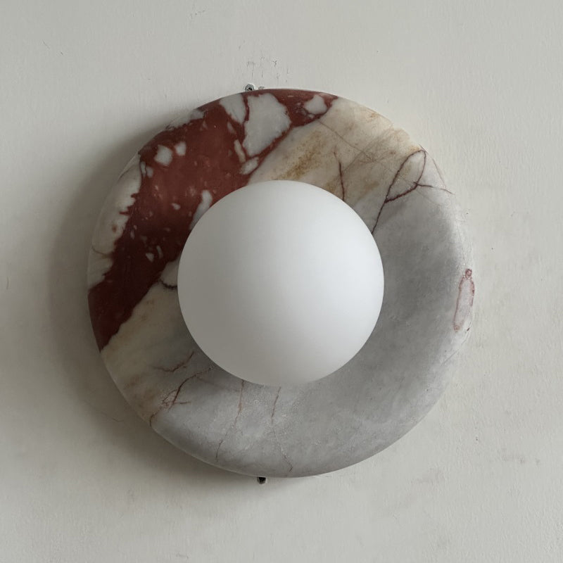 Runde Design-Wandleuchte mit Marmorrückwand und Glaskugel für Flur und Schlafzimmer | Restfield