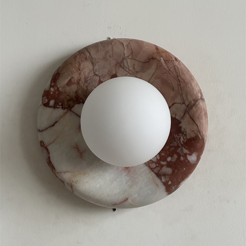 Runde Design-Wandleuchte mit Marmorrückwand und Glaskugel für Flur und Schlafzimmer | Restfield
