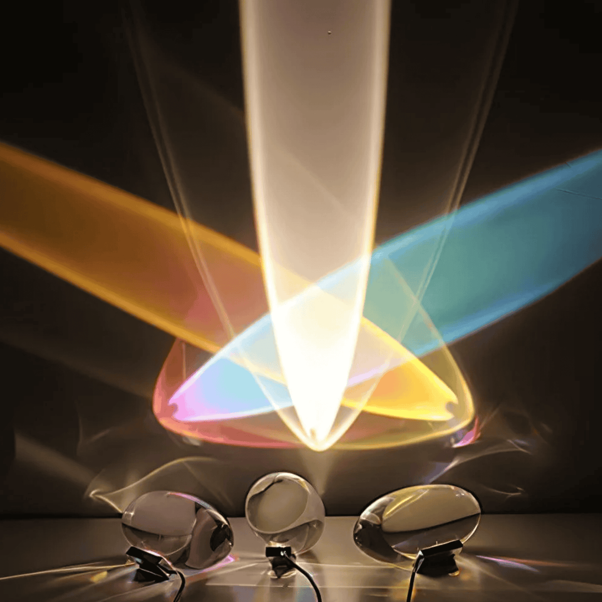 Kristall-Tischleuchte mit LED und Farbfiltern, Chrom-Design, dimmbar, für Schlafzimmer, Schreibtisch und Nachttisch | Sansoti