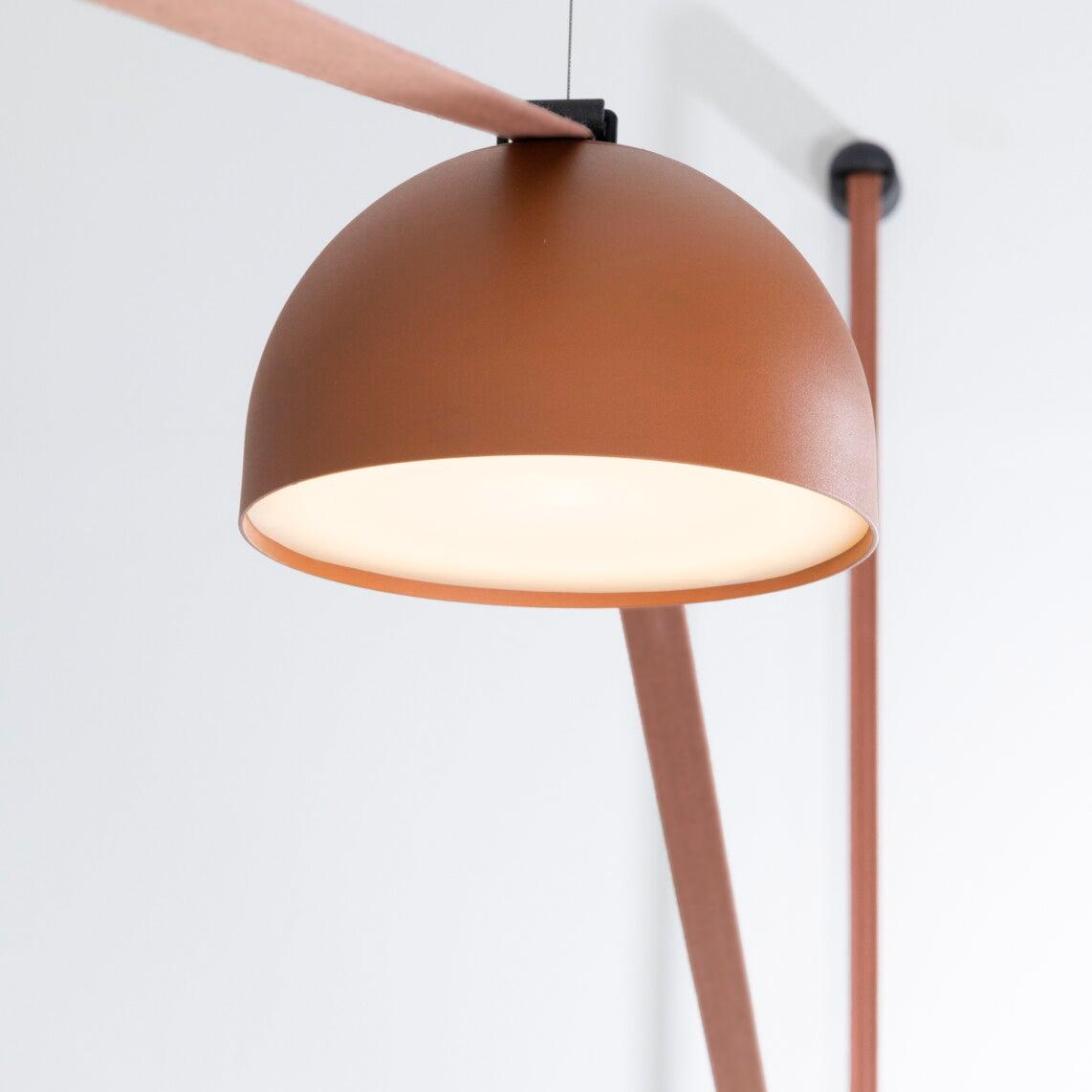 Moderne Pendelleuchte mit verstellbaren Riemen, LED, Schwarz-Orange, 1, 3 oder 5 Lichtquellen, Glaskugel, Esszimmer, Wohnzimmer | Sansoti