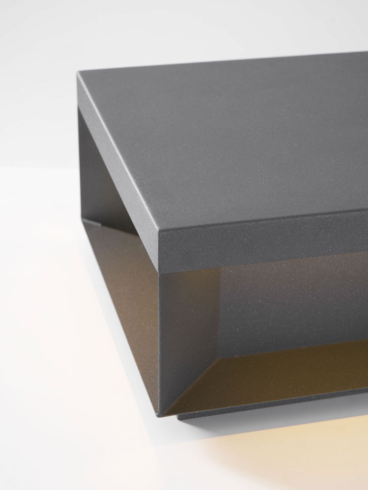 Buiten Tuinlamp Vierkant — Waterdicht IP65 Sokkel Verlichting Zwart Metaal & Matglas — 20×20×10 cm / 30×30×15 cm / 40×40×20 cm / 50×50×35 cm — Solarpaneel of Netaansluiting — 3000K/4000K/6000K — Oprit, Terras, Pad & Hek | Sansoti