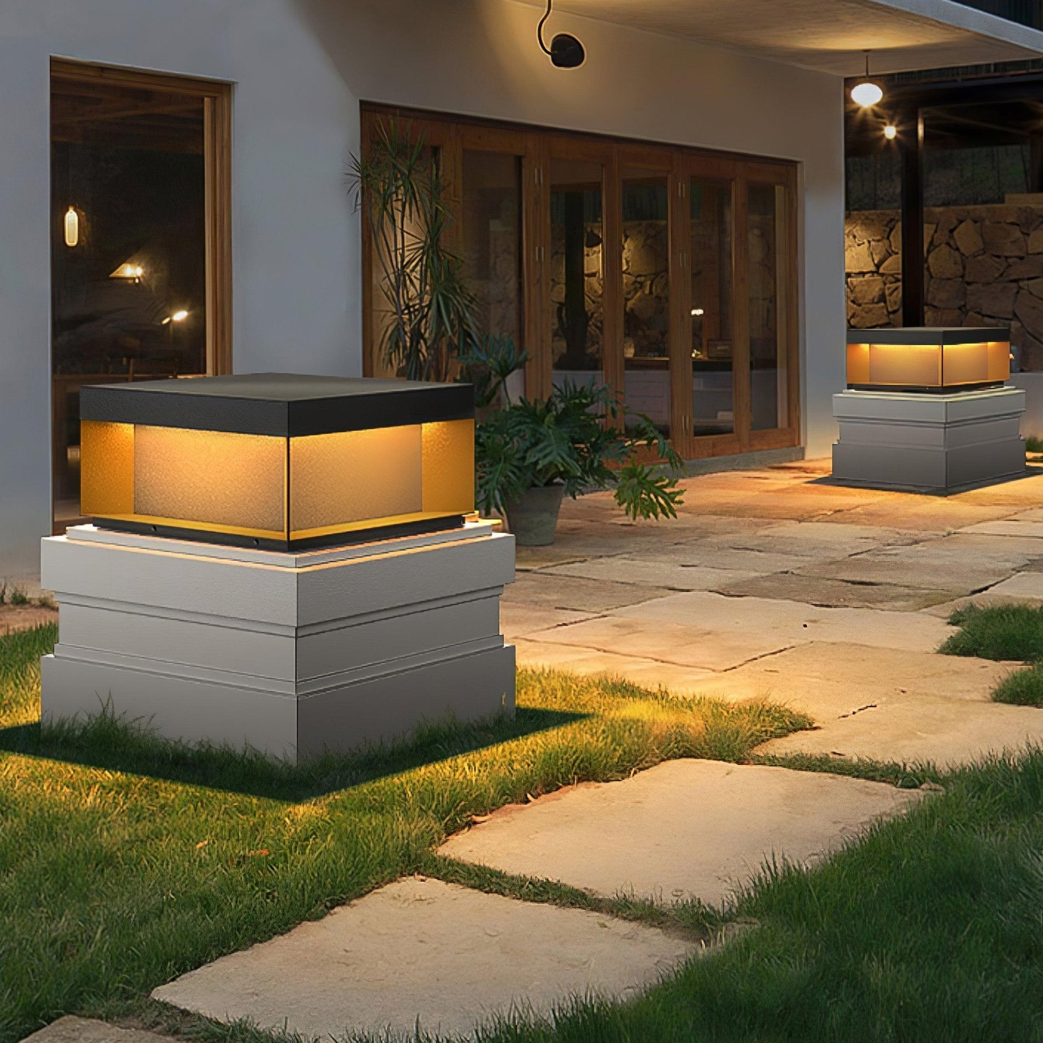 Buiten Tuinlamp Vierkant — Waterdicht IP65 Sokkel Verlichting Zwart Metaal & Matglas — 20×20×10 cm / 30×30×15 cm / 40×40×20 cm / 50×50×35 cm — Solarpaneel of Netaansluiting — 3000K/4000K/6000K — Oprit, Terras, Pad & Hek | Sansoti