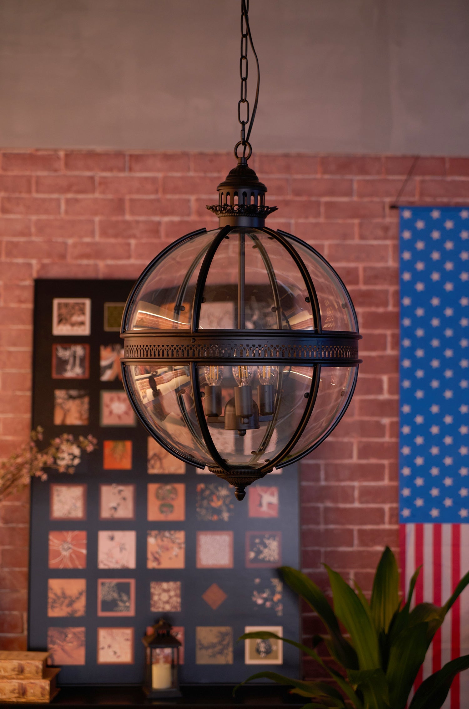 Suspension Baroque Avec Abat-Jours En Verre Et Finition Dorée – Lustre Design Luxe 3 Lumières | Restfield