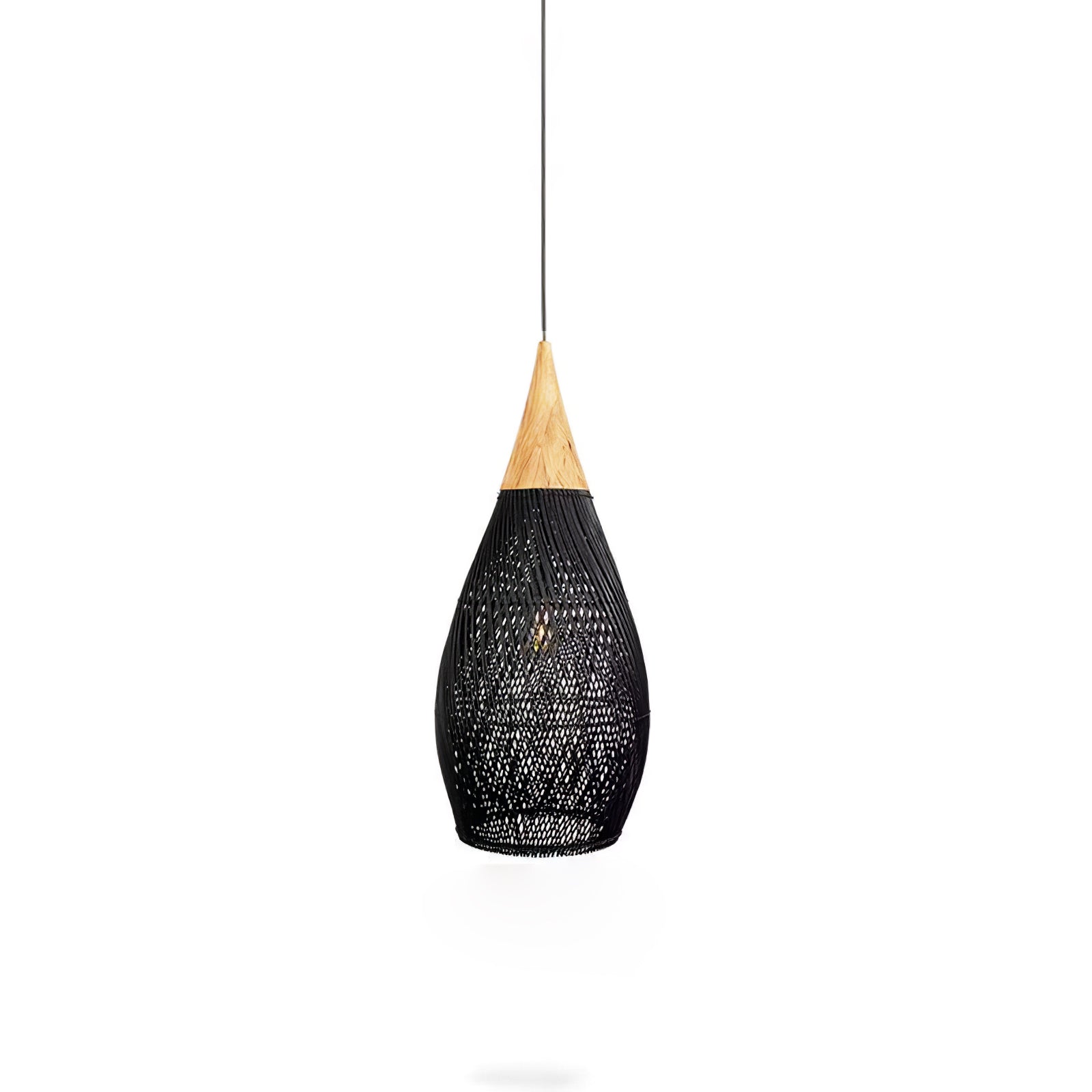 Handgevlochten Rotan Hanglamp – Javaanse Vlechtkunst in 4 Vormen & 3 Maten – Naturel of Zwart Rotan – E26/E27 Fitting – Scandinavisch Woonlicht | Sansoti