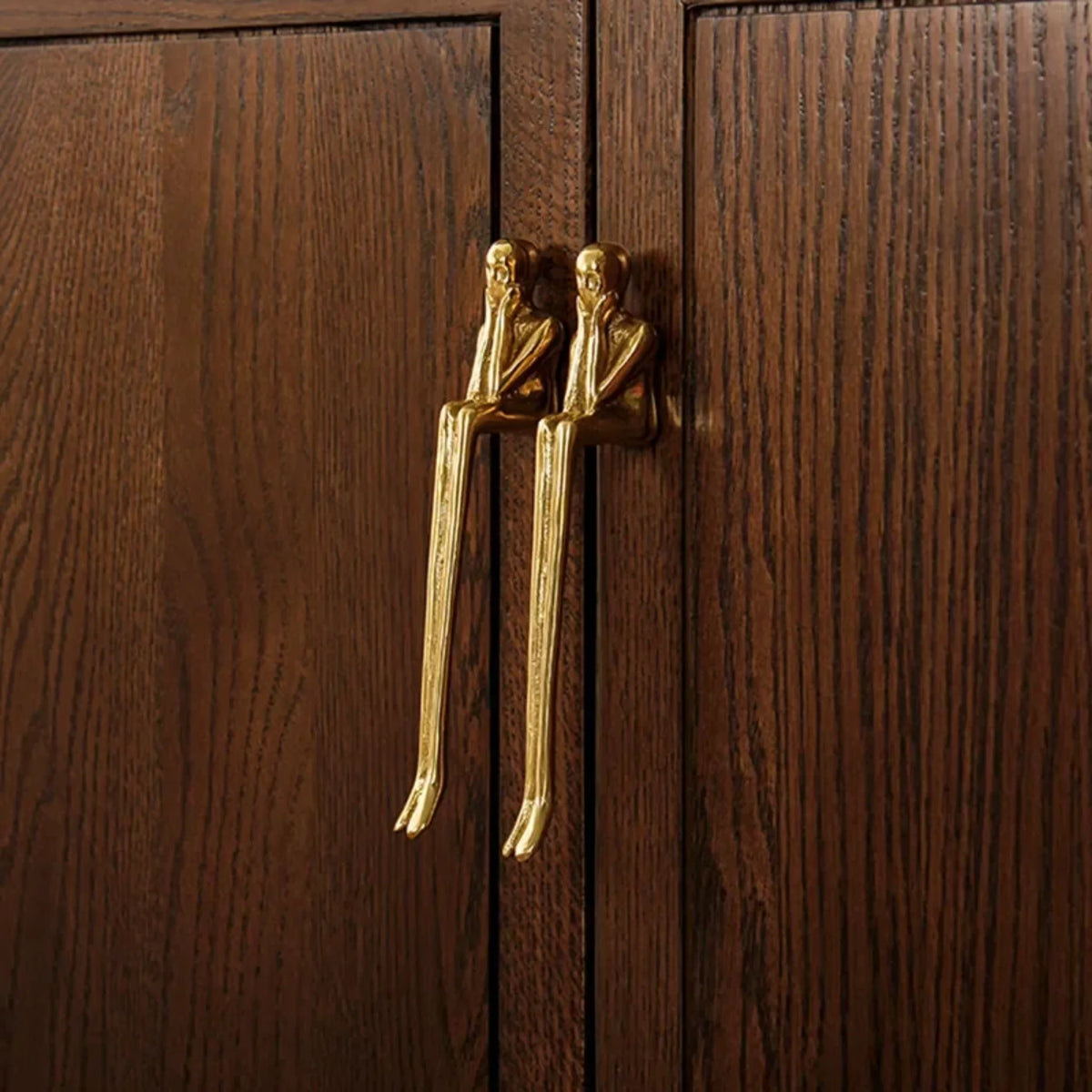 Skulpturaler Möbelgriff aus Messing mit humanoider Figur, Gold, Silber, Schrankgriff, Türbeschlag, nordisches Design, Schrank, Küche | Sansoti