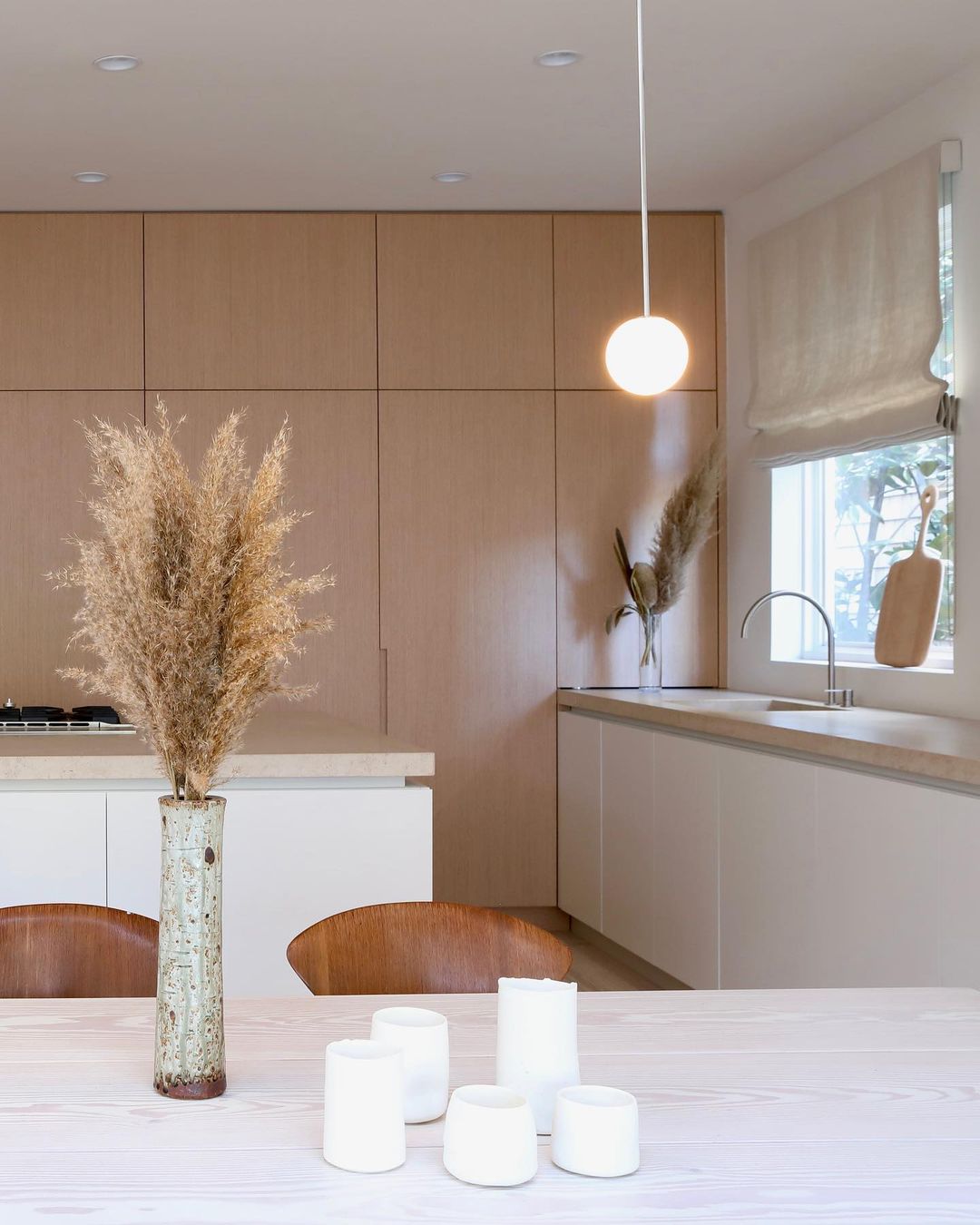 Architecturale Hanglamp met Opaal Glas — Messing of Zwart — Ø9-30cm — 100-200cm Hoogte | Sansoti