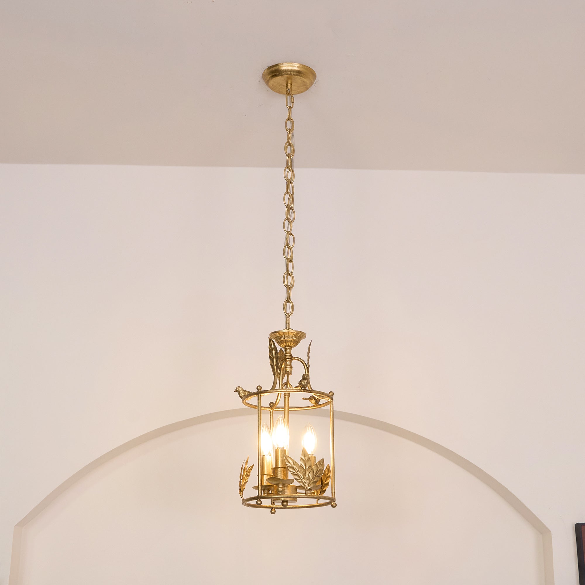 Lanterne Baroque Suspension Avec Détails Oiseaux Et Feuilles – Plafonnier Classique 3 Lumières En Or Ou Bronze | Restfield